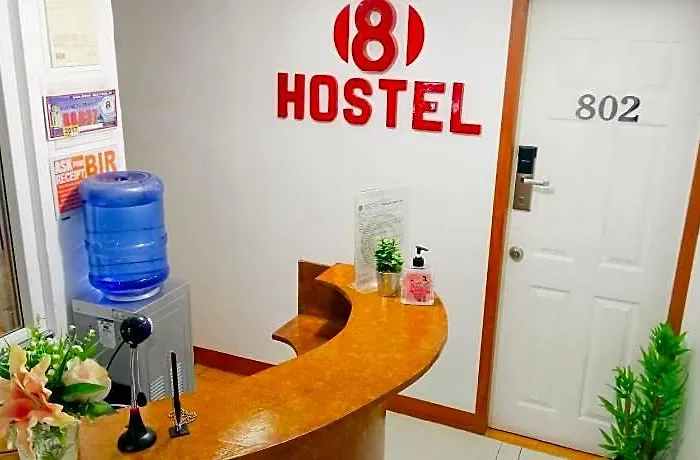 8hostel