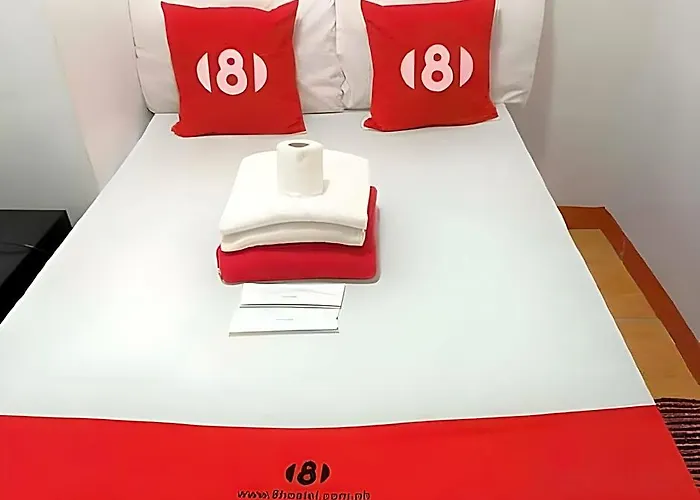 8hostel فندق